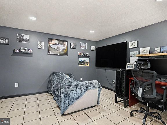 3rd image of 6068 Wildasin Rd