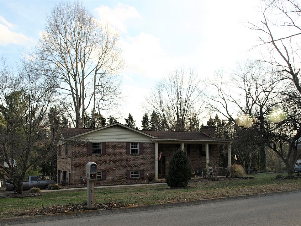1st image of 2208 Belmont Dr