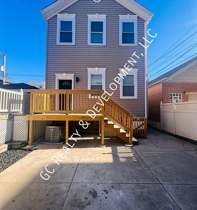 1st image of 3119 S Princeton Ave