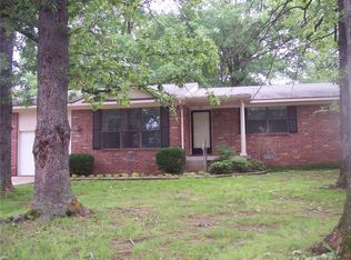 209 S Carl St, Siloam Springs, AR 72761