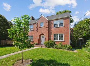 904 N Ivy St APT 3, Arlington, VA 22201