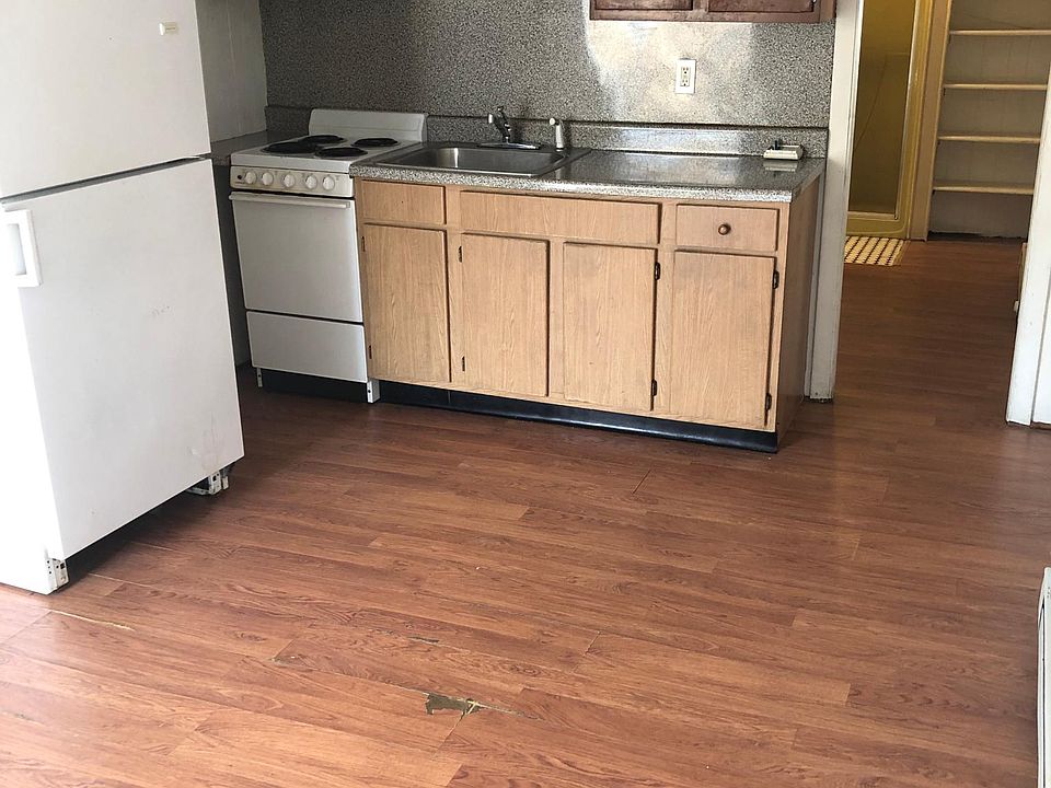 1st image of 670 Providence St