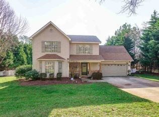 325 Holly Tree Cir, Duncan, SC 29334