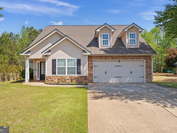 704 Williamsburg Ct, Villa Rica, GA 30180