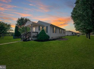 8182 Mangum Ct, Warrenton, VA 20186