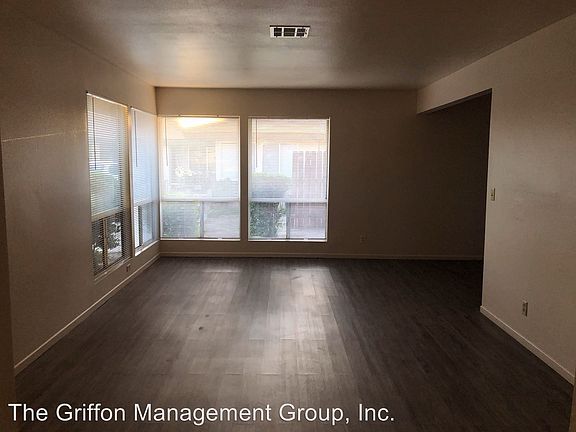 2nd image of 41906 Briarwood Ave