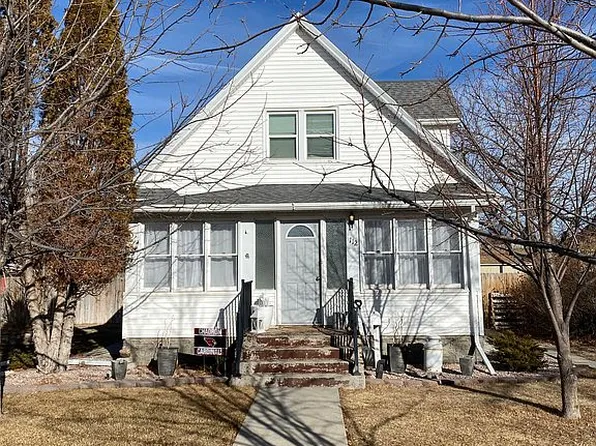 112 W Niobrara Ave, Chadron, NE 69337