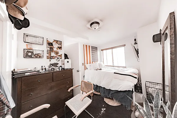 Rented by The Downtown LLC | media 41