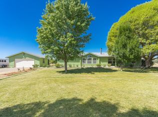 1107 W Saddle Rd, Paulden, AZ 86334