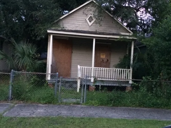 1513 Ionia St, Jacksonville, FL 32206