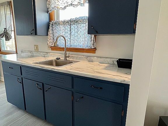 4th image of 360 Stetler Ave