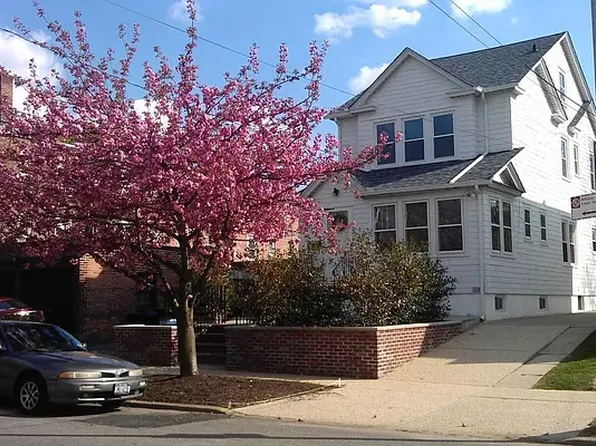 72-50 Kessel Street image 1 of 25