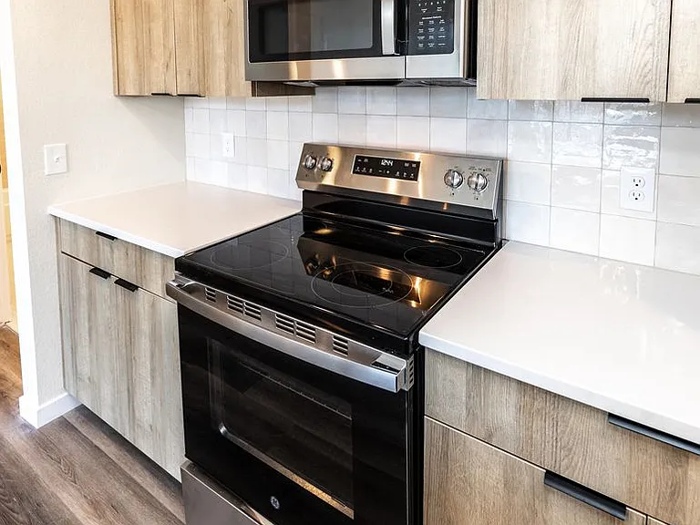 810 S Weber St — Photo 39