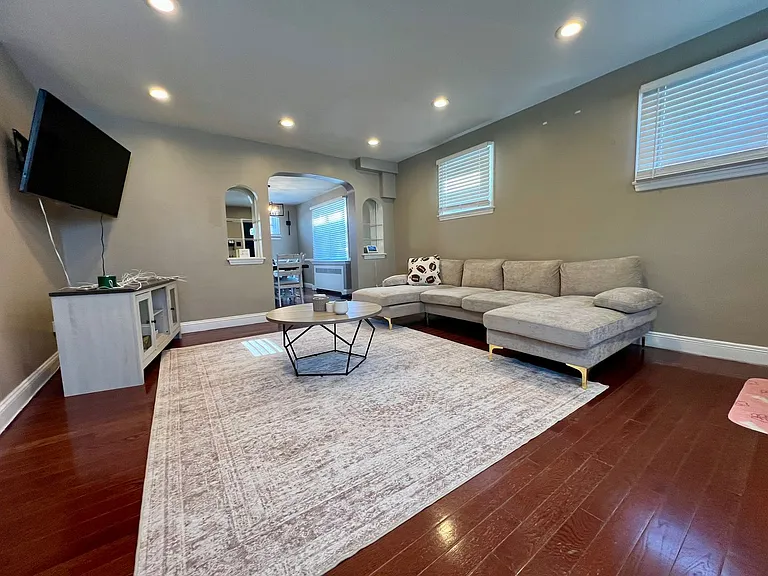 317 Barker Ave — Photo 8