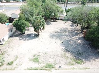 906 E Tom Landry St, Mission, TX 78572