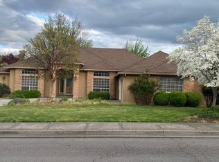 2954 Wilkshire Dr, Medford, OR 97504