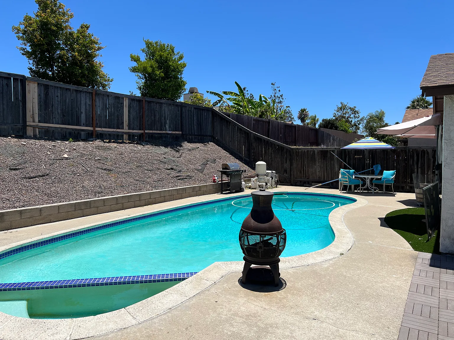 4 bed, 1320 sqft, $4,600 — Photo 4