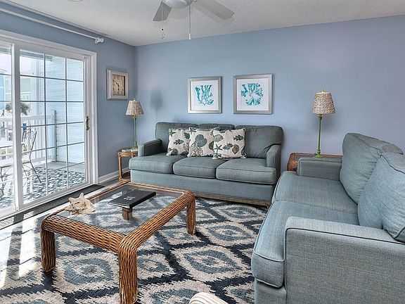 4th image of 2714 W Beach Dr #103