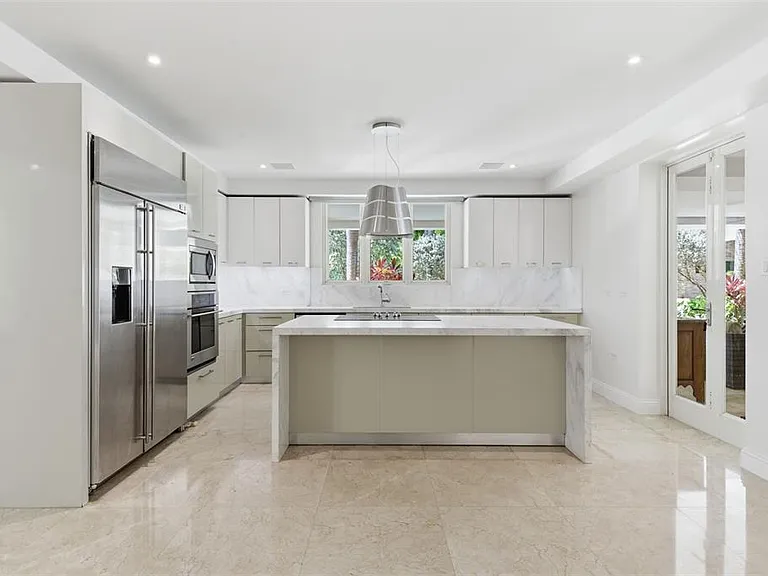279 Dorado Bch E — Photo 9