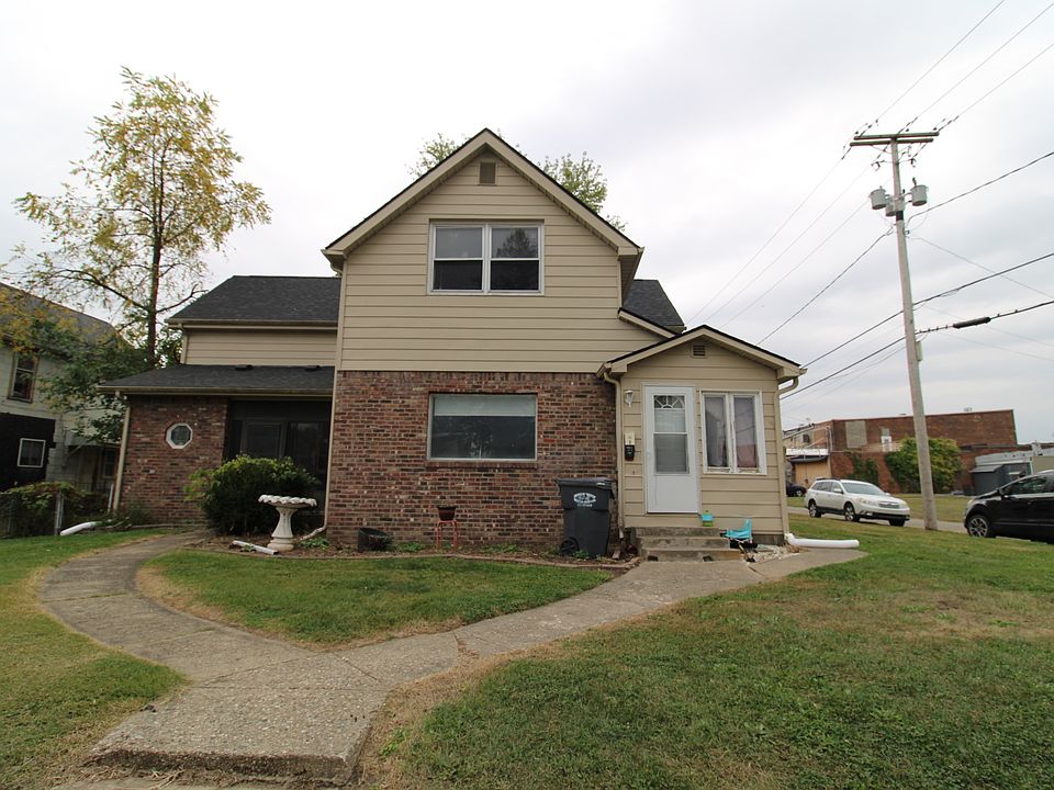 2nd image of 117 E John St