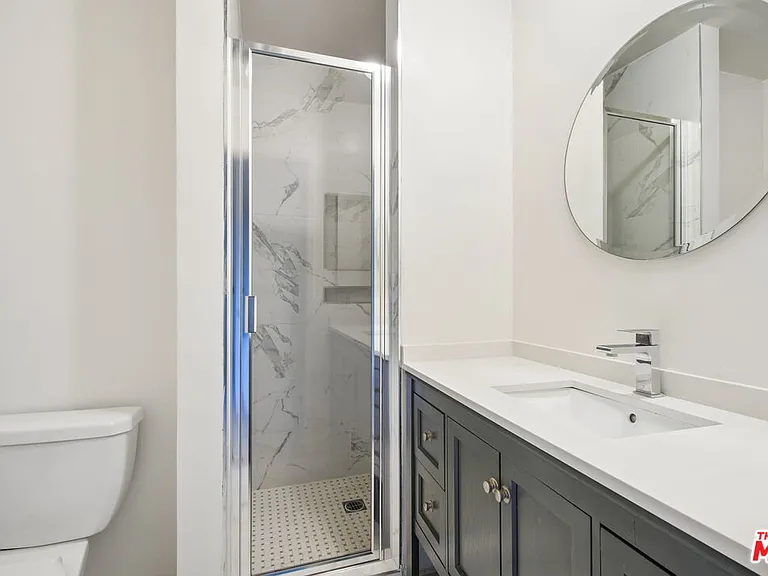 7540 Hampton Ave #202 — Photo 19