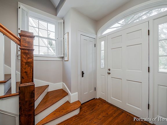4th image of 270 Forest Ave