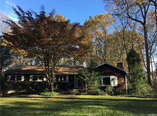 4 Pamela Dr, Spring Valley, NY 10977