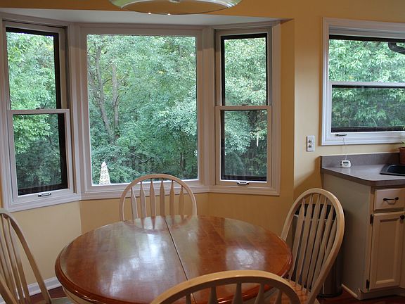 5th image of 536 Tanglewood Dr