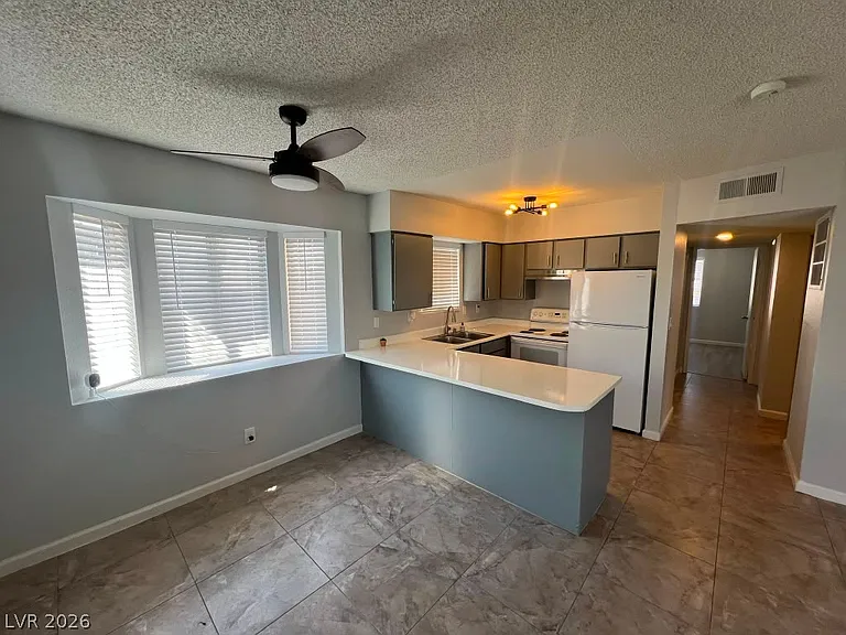 5662 E Lake Mead Blvd #A — Photo 3