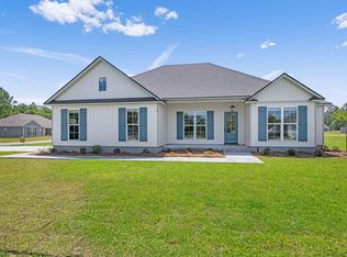 12 Fletcher Dr, Ray City, GA 31645