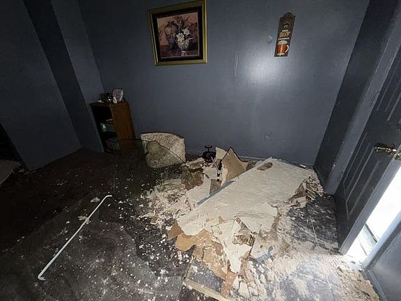 5th image of 150 Irving St