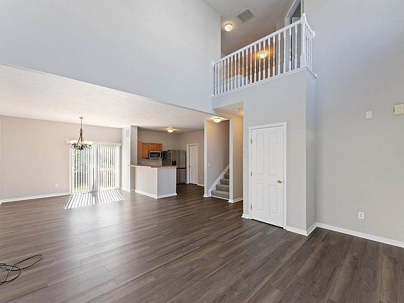 5th image of 9158 Walker Park Dr
