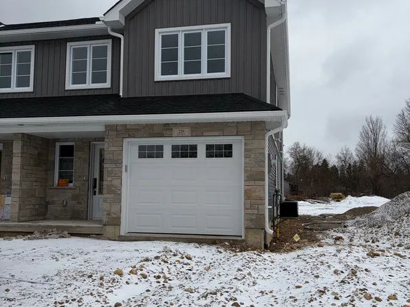 229 Bruce St S #4, West Grey, ON N0G 1R0