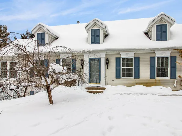 8081 Weatherwax Dr, Jenison, MI 49428