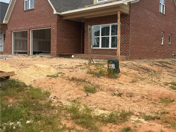 1414 Charolais Dr, Winston Salem, NC 27106