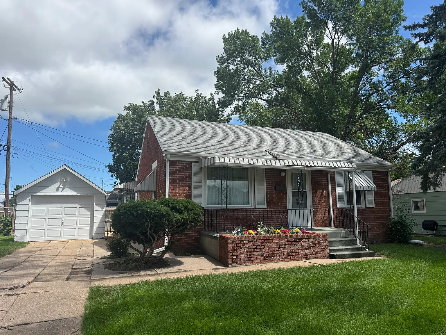 2 bed, 1.5 bath, 1456 sqft, $1,395 — Photo 1