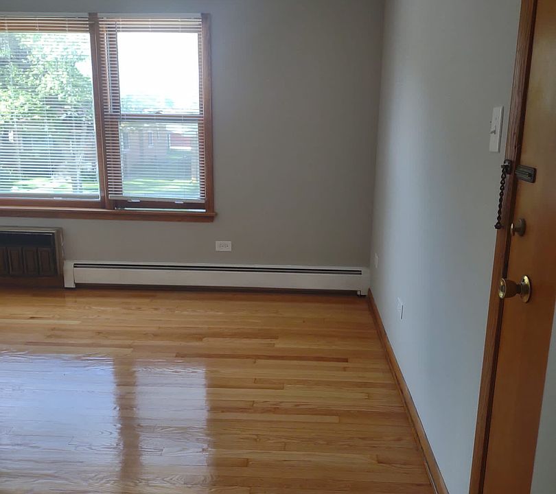 11904 Greenwood Ave. Apartments Blue Island, IL Zillow