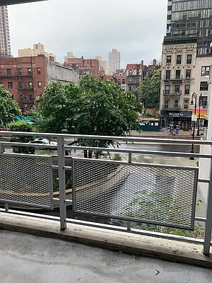 Rented by UES Management | media 4