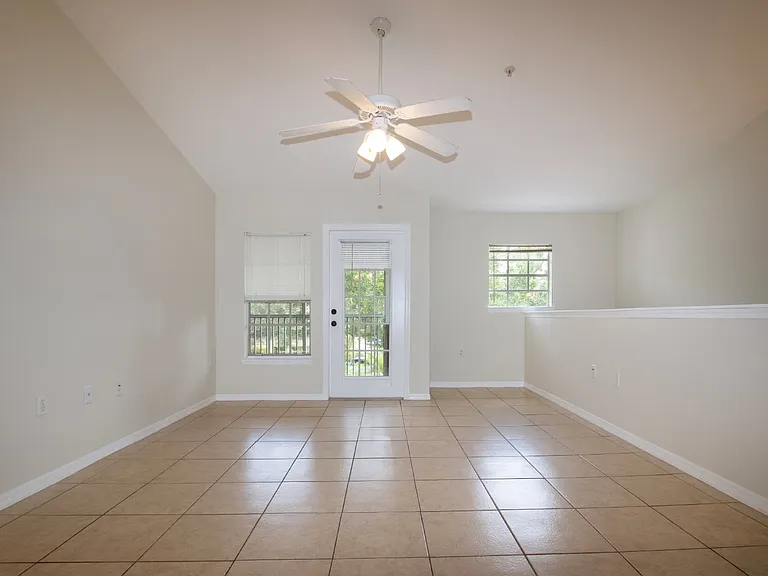 7405 Vista Way #203 — Photo 6