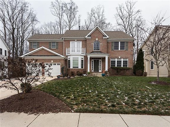 3rd image of 5685 Cabinwood Ct