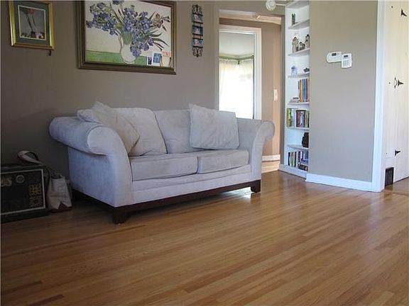 3rd image of 3370 Warner Dr