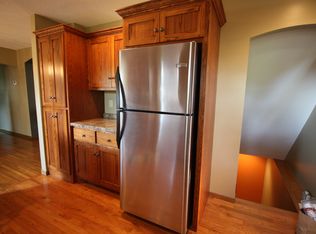 901 Pandora Dr NE, Fridley, MN 55432