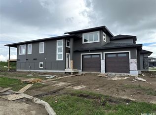 492 Woolf Bnd, Saskatoon, SK S7W1E4