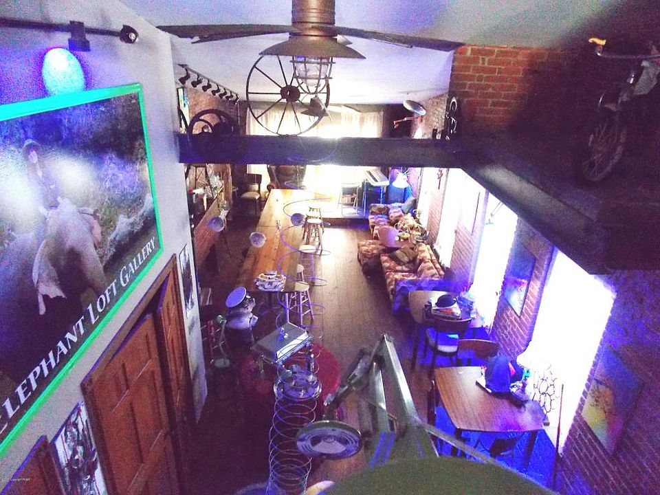 2nd image of 107 West Broadway