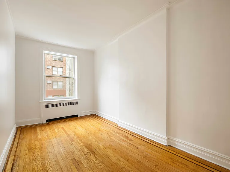 25 W 95th St #4AB — Photo 7