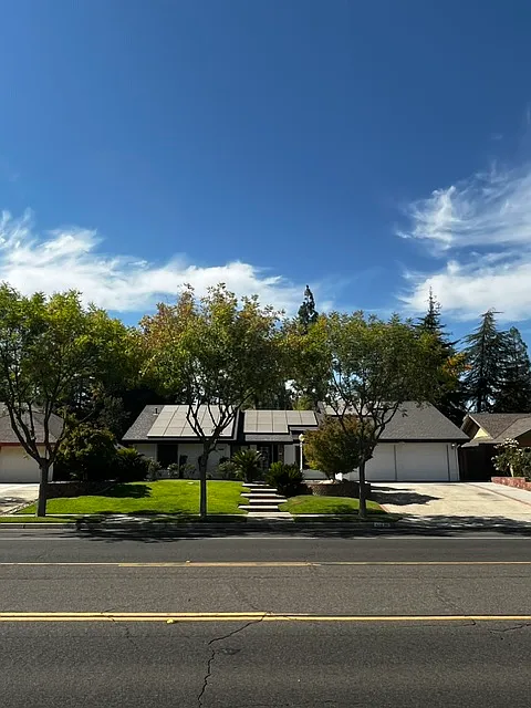3 bed, 1767 sqft, $3,100 — Photo 1
