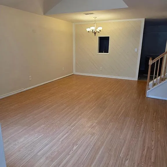 9 Georgetown Rd — Photo 2