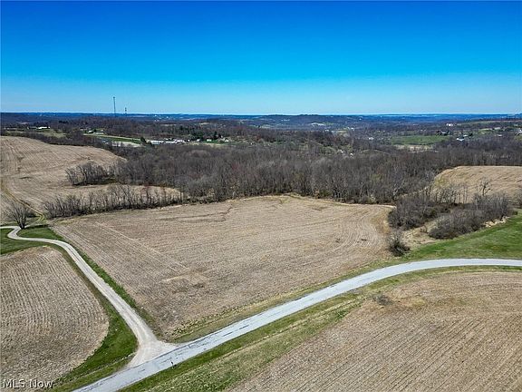 3rd image of 319 Township Rd