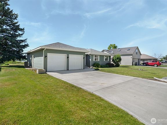 5th image of 1202 S Eastlake Drive