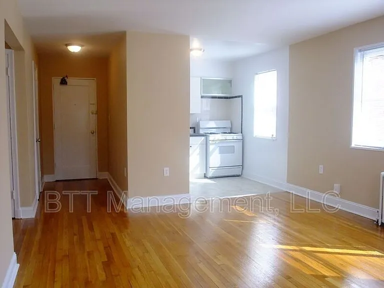 4013 38th St #202 — Photo 8